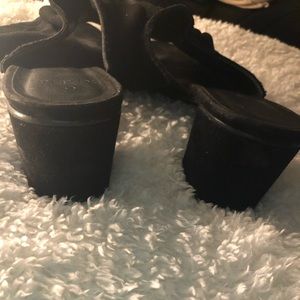 Women open toe mules